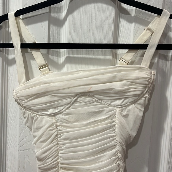 Babaton aritzia bodysuit - Picture 2 of 6